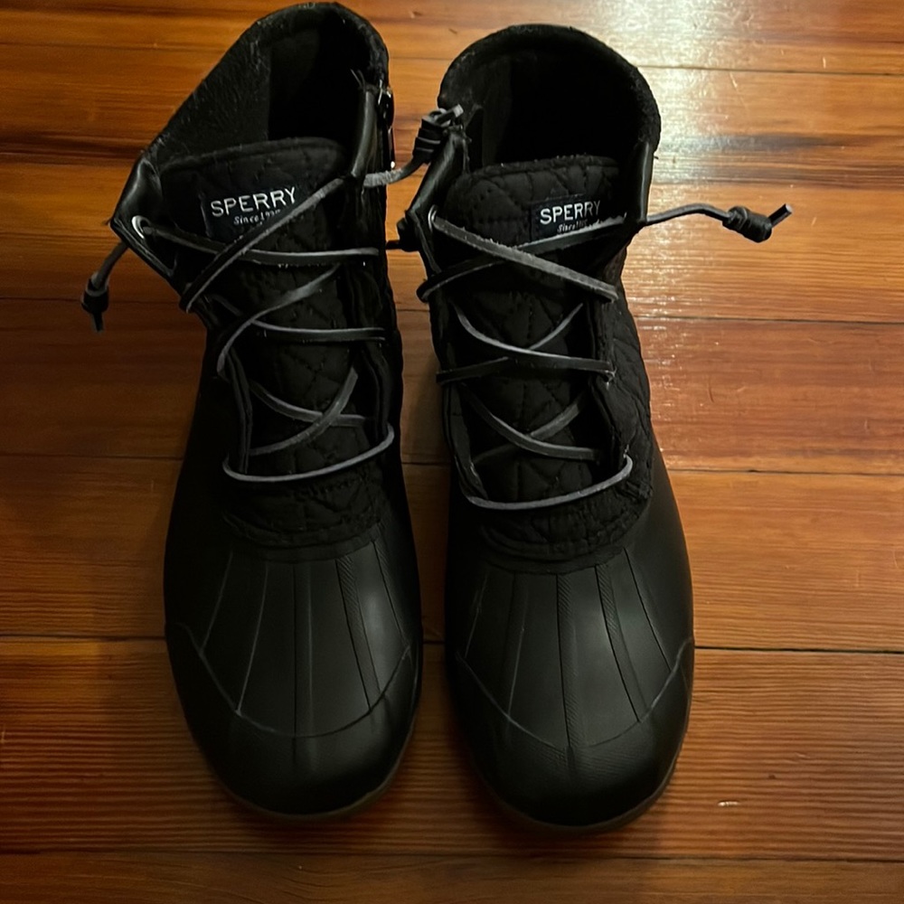 Sperry Women’s Boots Size 8